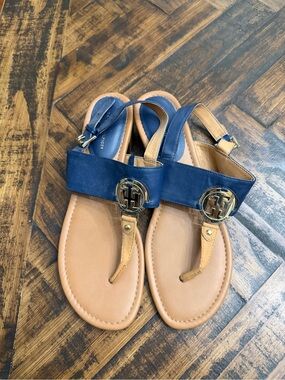 Tommy Hilfiger Navy and Tan Logo Toe-Post Sandals